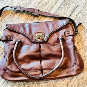 The Perfect Brown Leather Shoulder Bag, with Adjustable Strap and Gold Clasp